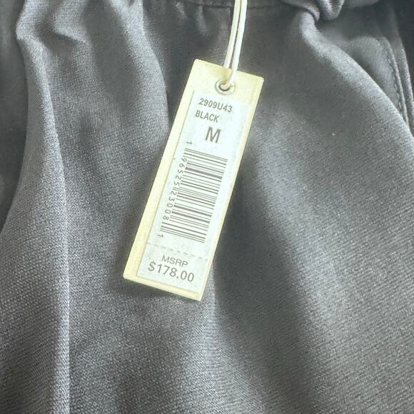 New MAX STUDIO Black Mock Neck Halter
Keyhole Stretch Crepe Jumpsuit Womens Sz M - Picture 11 of 16